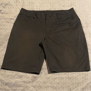 KUIU hunting shorts‎ mens 40 pre-owned condition black with fading on front legs